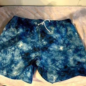 Men’s Veccoberry swim trunks, blue tie dye, size XL